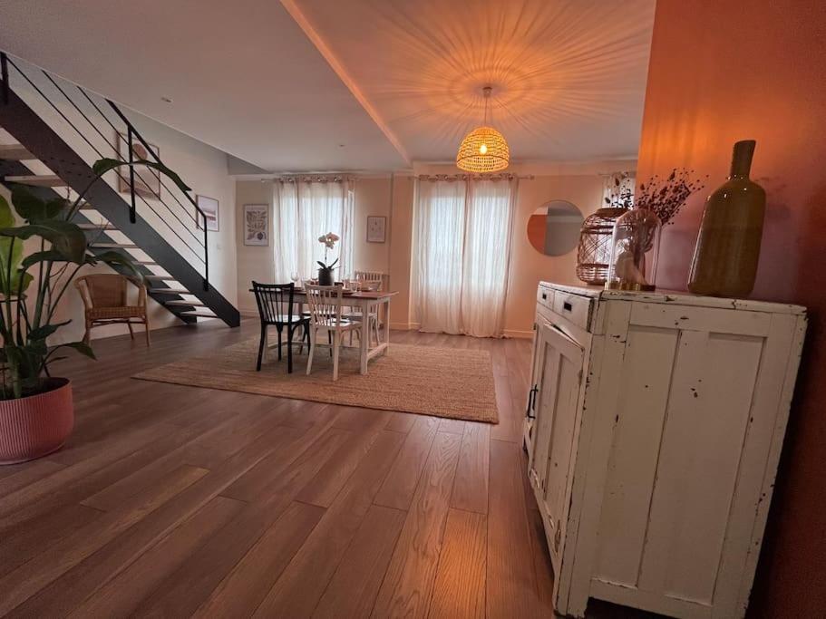 Le Saint Pierre Grand Duplex Hyper Centre, Port Caen Apartment Exterior photo